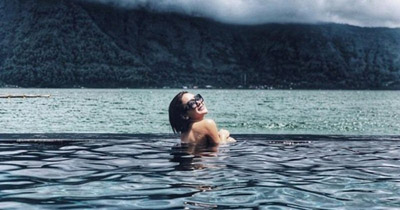 Tak Terlihat Gunakan Baju Renang, Cita Citata: Aku Pakai Baju Loh